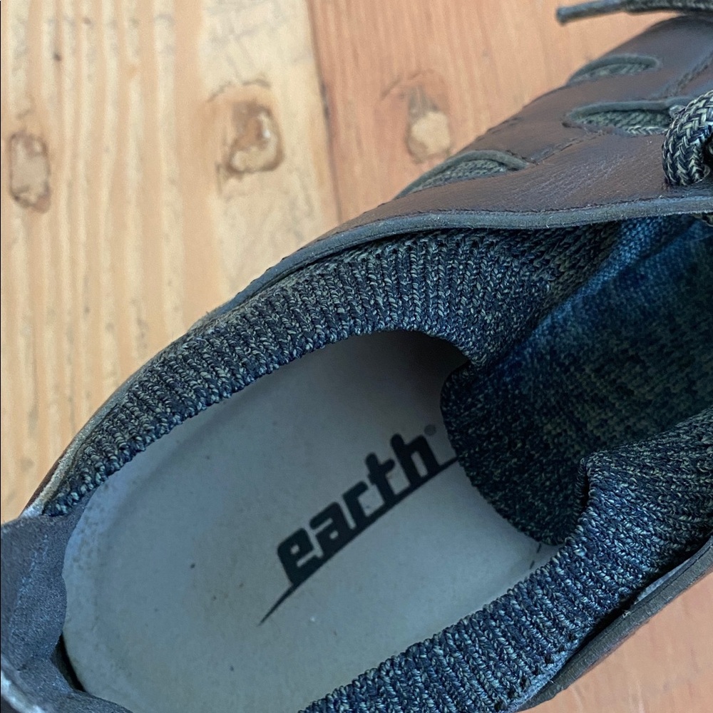 Earth Blaze Olive‎ Comfort Sneakers 7.5 - Picture 6 of 6